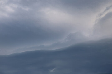 Obraz premium 水墨画で描いたような雲