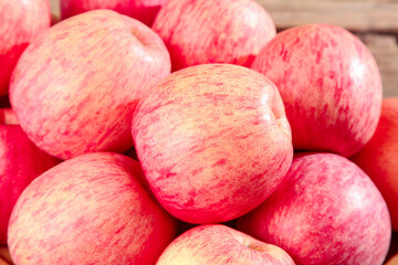 Red Fuji Apples from Xinjiang Yanyuan Region in Wooden Crate - Fresh Fruit Display