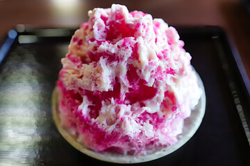 ふわふわな練乳イチゴかき氷