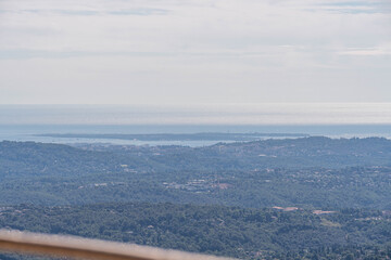 Vue mer et nature depuis les hauteurs de la Côte d’Azur