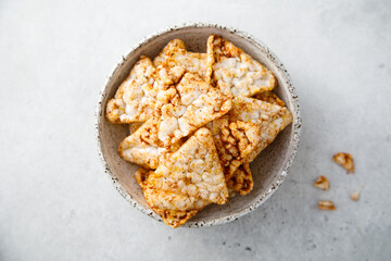 Healthy crispy rice crackers