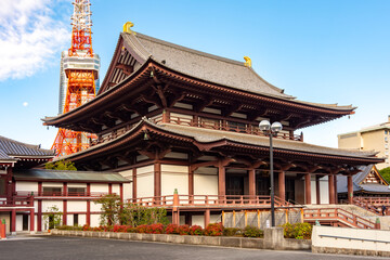 Naklejka premium Main hall (Hondo) of Zojo-ji temple in Minato district of Tokyo, Japan