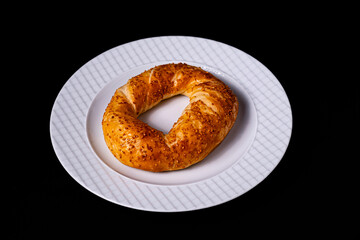 Traditional Turkish Simit – Sesame-Covered Bread Ring