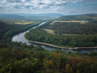 Discover stunning hyperlapse views from Panorama Overlook in Berkeley Springs, West Virginia, showcasing the beauty of the Potomac River and surrounding landscapes.