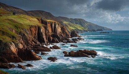 Obraz premium Dramatic coastal cliffs meet a stormy sea under a dramatic sky