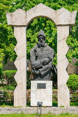 statue of the virgin mary