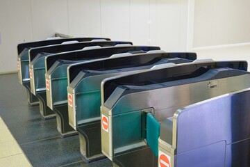 出口専用の自動改札機