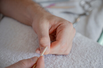 Man Manicure – Pushing Cuticles with Cuticle Pusher