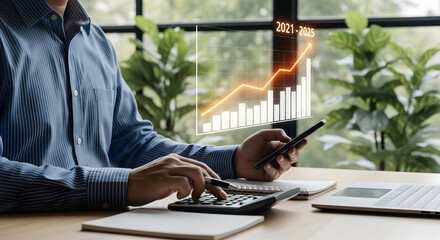 Financial analyst forecasts business growth for 2021-2025