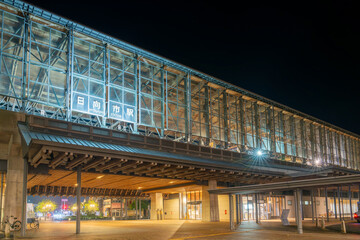 日豊本線 夜の日向市駅