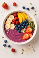 Bunte Smoothie-Bowl mit frischem Obst und Beeren
