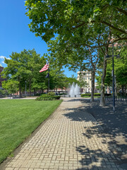 Fototapeta premium Hoboken Fountain with American Flag | Patriotic City Landmark