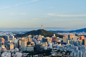 Obraz premium south korea, seoul city and seoul sky, night view, lotte tower, night view city, seoul city, night lights, outdoor, sunrise, namhansanseong fortress, namhansanseong, seoul south korea, korean, metrop