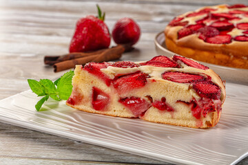 Strawberry pie tart served mint