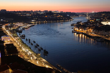 Fototapeta premium The twilight view of Douro River. Porto, Portugal
