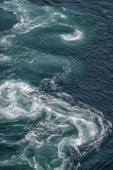 兵庫県南あわじ市　鳴門大橋と渦潮のある風景
