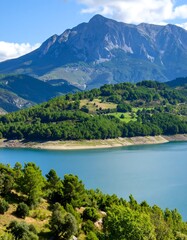 Fototapeta premium Scenic mountain lake landscape