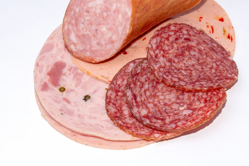 Verschiedene Sorten Wurst im Aufschnitt