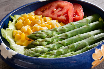 グリーンアスパラガスサラダ