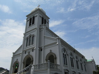 長崎県平戸市、竣工1929年、鉄筋コンクリート造の紐差教会