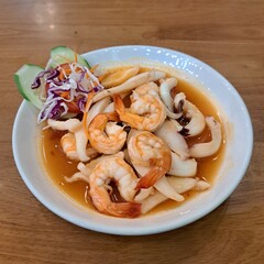 thai noodle seafood traditional asian soup