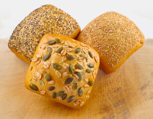 Gemischte Koernerbroetchen Vollkorn, Brot, Brötchen, isoliert,
