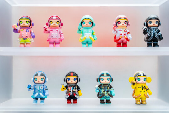 Bangkok, Thailand - September 4, 2025 :  Mega Space Molly 100% v2 Patrick Star, Pink Panther, Secret 5 Wish Bear, Heartbeat, Han Meilin Panda, Ice Glacier, Jean-Michel Basquiat, Mint Chocolate, Banana