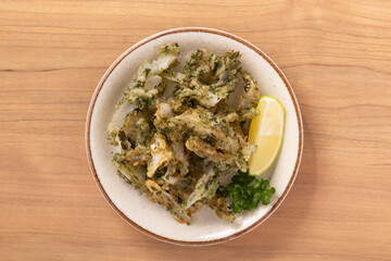 やげん軟骨揚げ　青海苔