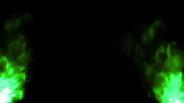 Lodernde gr&uuml;ne Flammen vor schwarzem Hintergrund &ndash; intensive Feueranimation f&uuml;r Energie, W&auml;rme, Leidenschaft, Gefahr, Dynamik und dramatische visuelle Effekte, Kamin, Brand, Feuerwehr, brennen, Grille