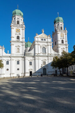 Passau, Bavaria, Germany: St. Stephan cathedral (Dom) seen from Domplatz on a bright sunny day in summer