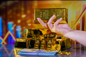 Investors analyze gold's price swings within an overall rising market.