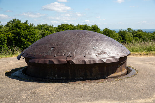 Vue d'une tourelle de mitrailleuses du fort de Douaumont, Verdun, France. Position fortifi&eacute;e de la Premi&egrave;re Guerre mondiale.