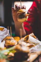 Jedzenie, przekąski, ciasta.  © voro