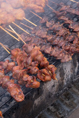 Marinated meat with sauce and spices Many flavorings Bamboo skewers grilled with charcoal