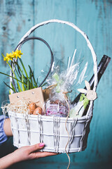 Wielkanocna uczta przy tradycyjnym polskim jedzeniu © voro