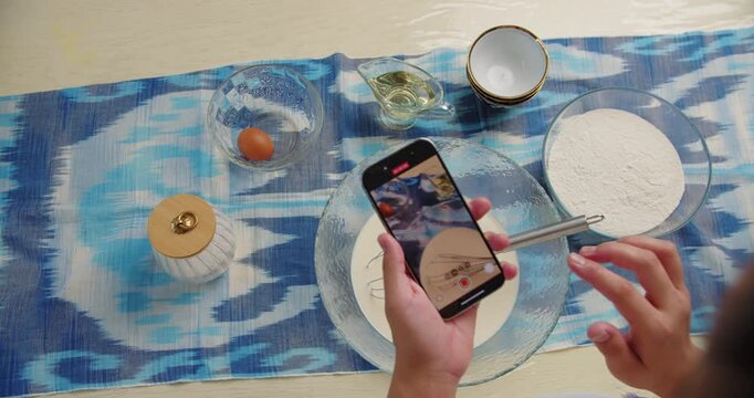 Recording cooking video with smartphone
