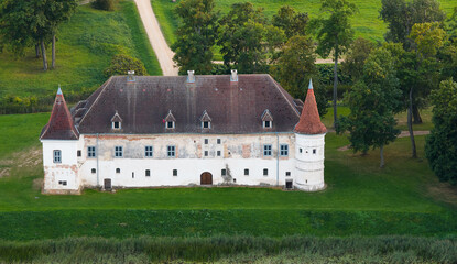 Fototapeta premium Siesikai castle in the sunset