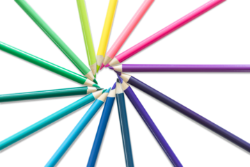 Buntstifte im Kreis angeordnet. Geeignet für Grußkarten zur Schulinführung.