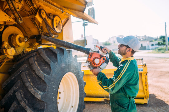 Maintenance of agricultural machinery in Guadalajara
