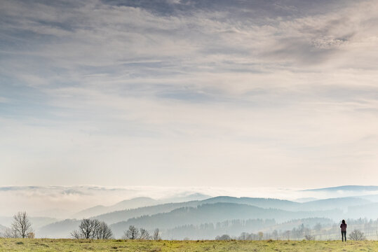 Widok z drona  na Rudawy Janowickie - Przełęcz Karpnicka