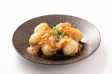 揚げ里芋ときのこのあんかけ