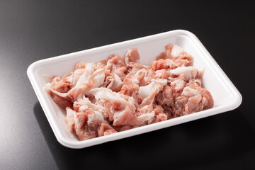 ［国産］豚肉　こま切れ