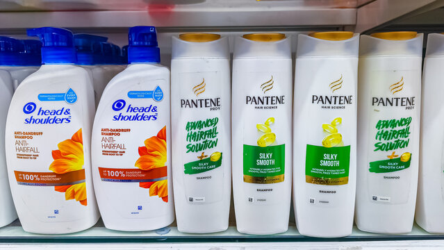 Head & Shoulders shampoo, Pantene shampoo, anti dandruff shampoo, hair care product, hair wash, healthy hair, smooth hair, silky hair, shiny hair, hair treatment, scalp care, dandruff control shampoo.