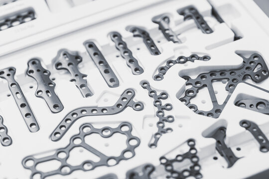 Metal Implants for Facial Surgery repair part, Medical titanium alloys for secure fractured bones