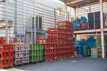 お酒やビールの配送倉庫