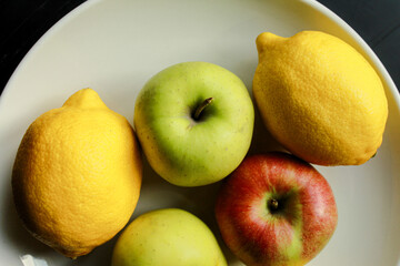 Mix of fresh apples and lemons