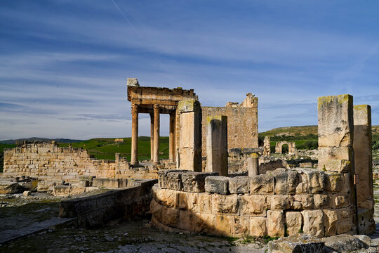Dougga &egrave; uno dei siti architettonici pi&ugrave; rappresentativi della Tunisia,dichiarato Patrimonio dell'Umanit&agrave; dall'UNESCO