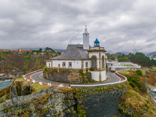 Faro de Luarca y puerto en la Comarca del Vald&eacute;s, Principado de Asturias
