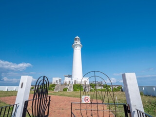 秋晴れの尻屋埼灯台　青森県東通村　9月末