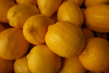 lemons in the market